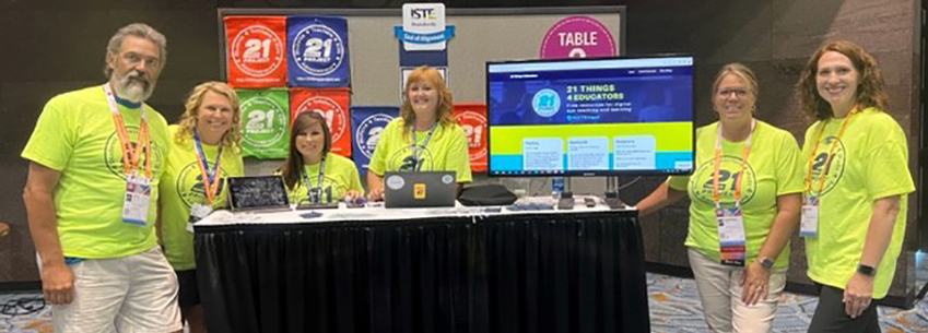 Jerry Armstrong, Holly Schomaker, Kate Grunow, Jennifer Parker, Courtney Conley, and Jaimie Fons at ISTE in 2022